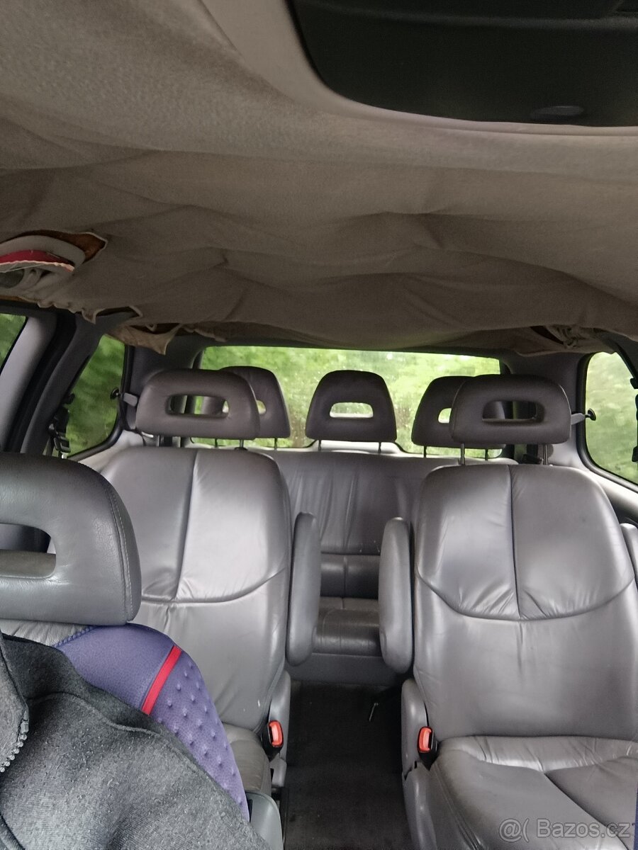 Prodám Chrysler Voyager rok výroby 2000, 2,5 TDI - 3