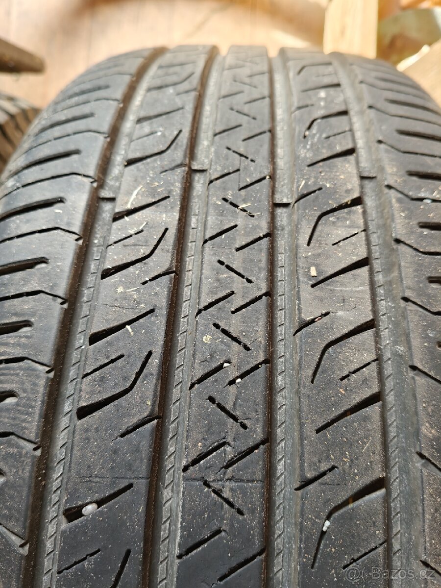 Letní Pneu Goodyear 225 55 R18 102V - 3