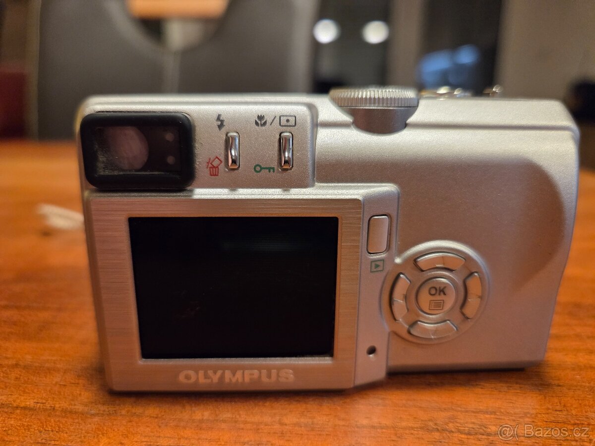 OLYMPUS C-60, ZOOM Camedia - 3