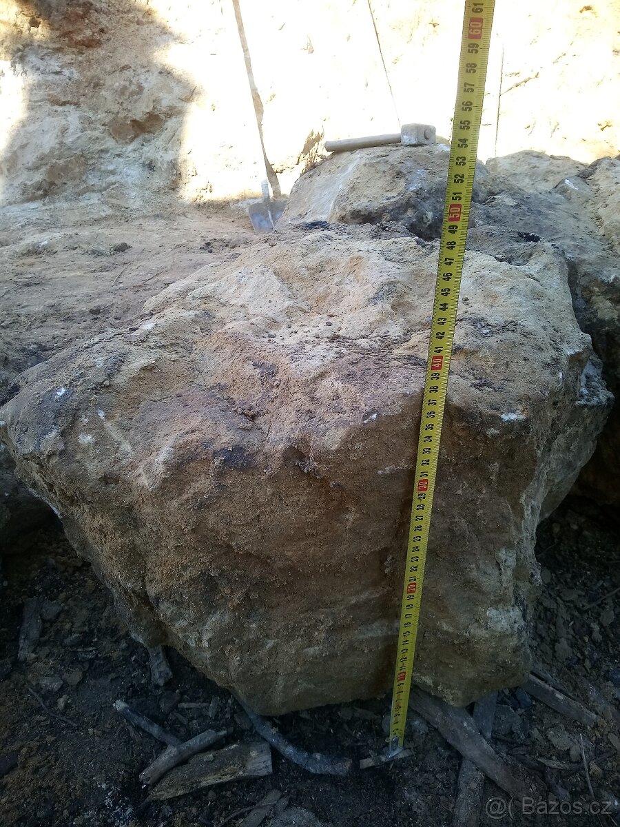 Kameny- Solitery-kamenná zeď - 3