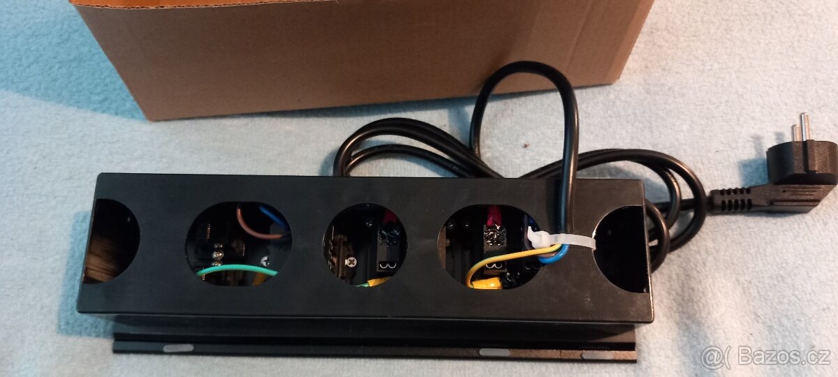 Zásuvkový vestavný box TYP IV - odpočet DPH - 3