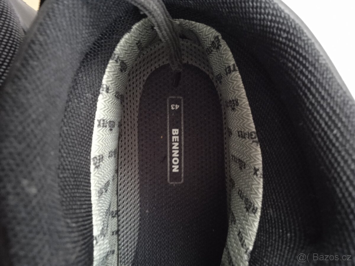 Prodám nízké trekové boty - 3