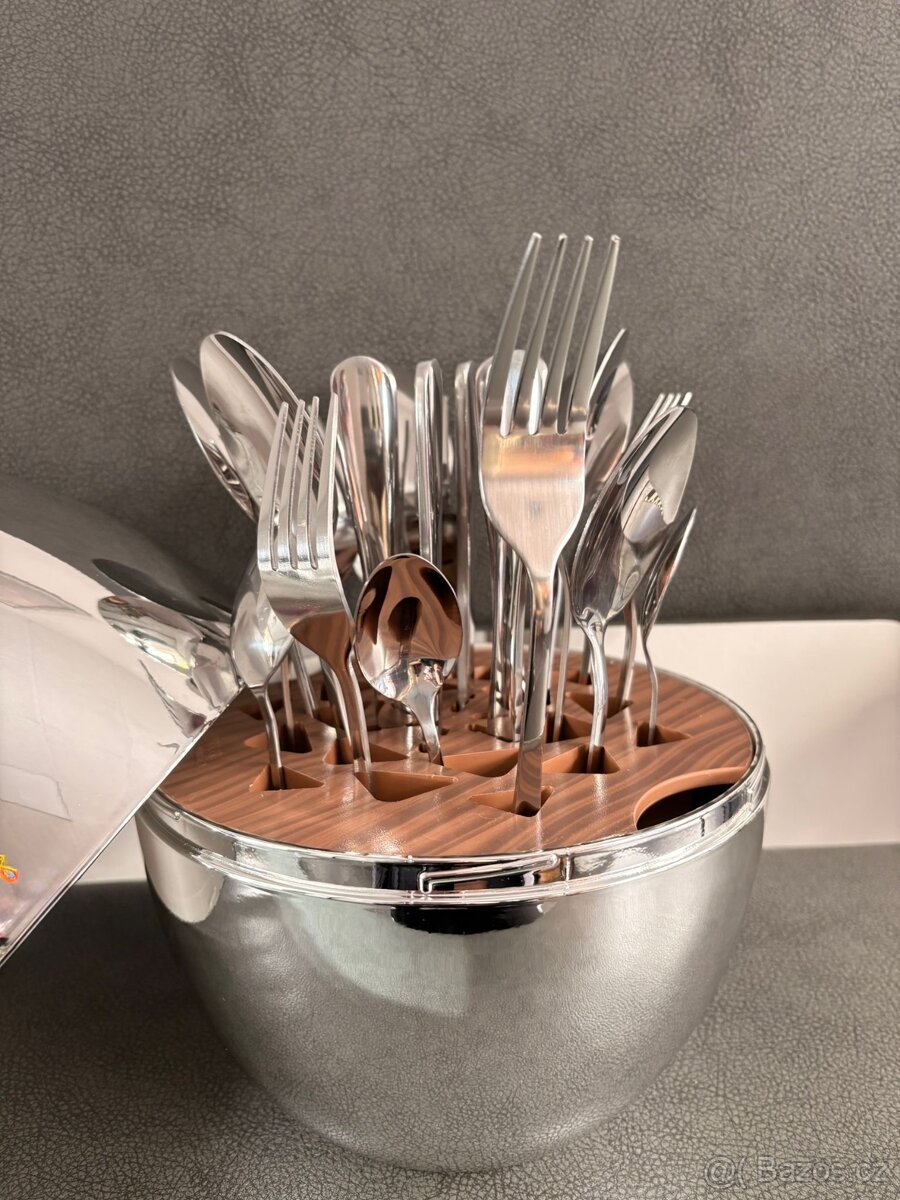 Sada příborů ve vajičku - 3