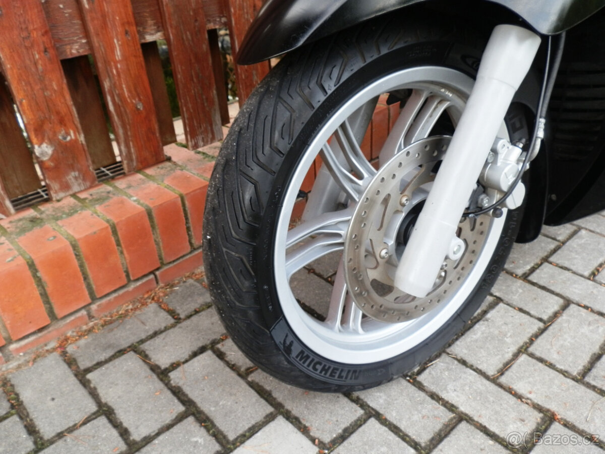 Yamaha X-city 125 i.e - 3