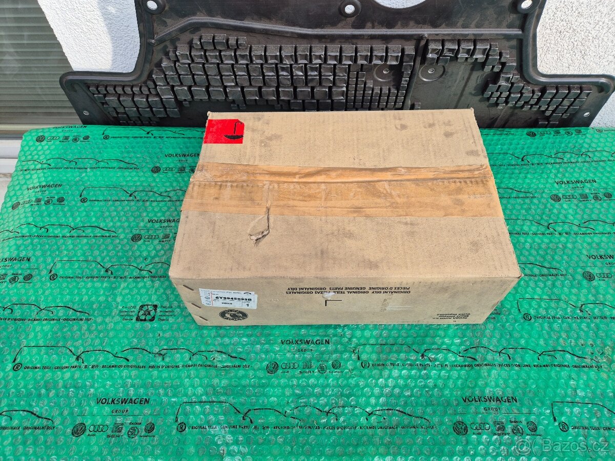 Škoda Fabia světlo pravé + levé zadní 6Y9945095 - 3