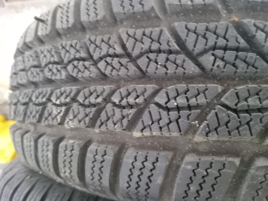 Zimní Barumky R13 165/70 - 3