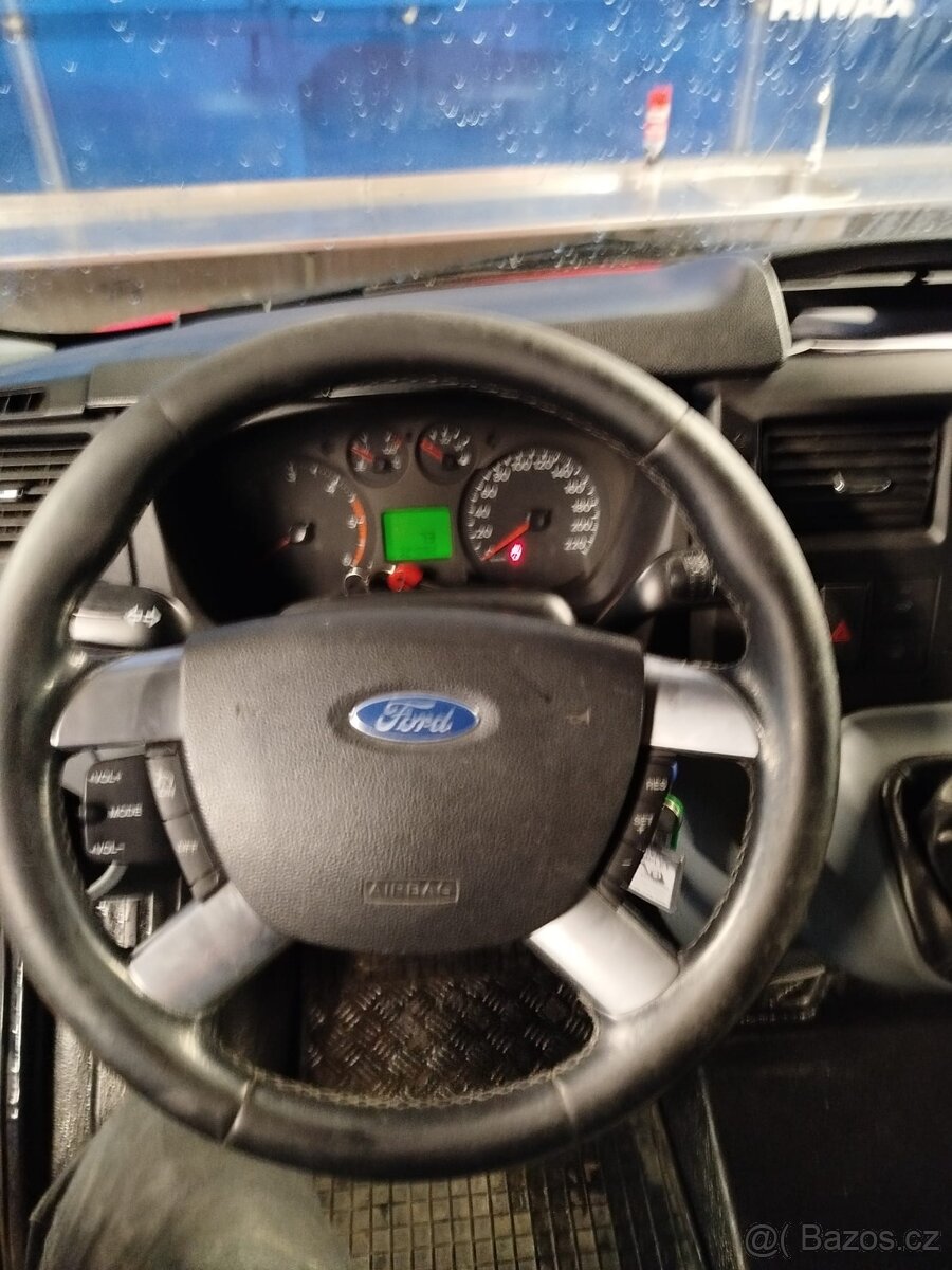 Ford Transit 6 míst - 3
