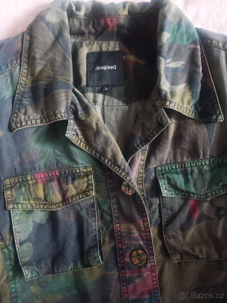 Desigual luxusní kabátek vel.38 - 3