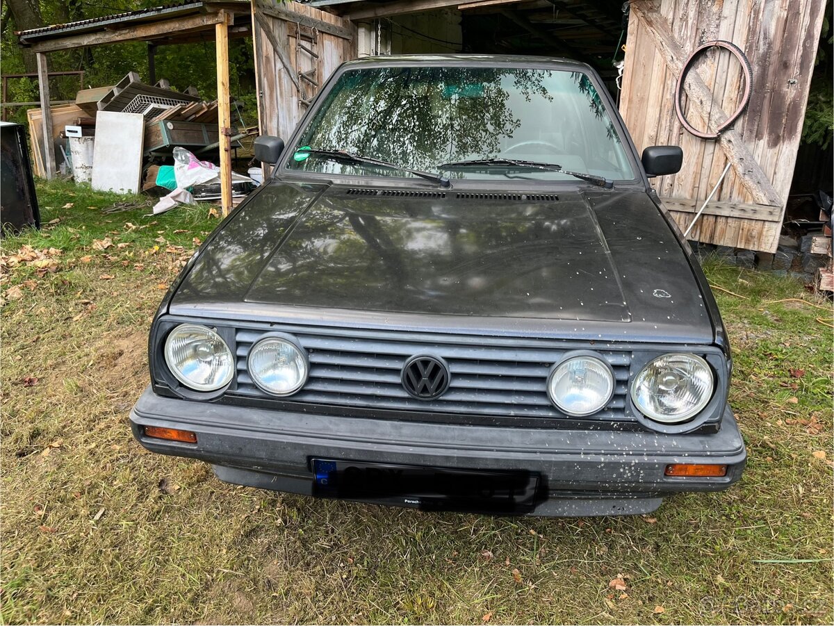 Golf GT special, rok 1988, 1,8i, 66 kW - 3