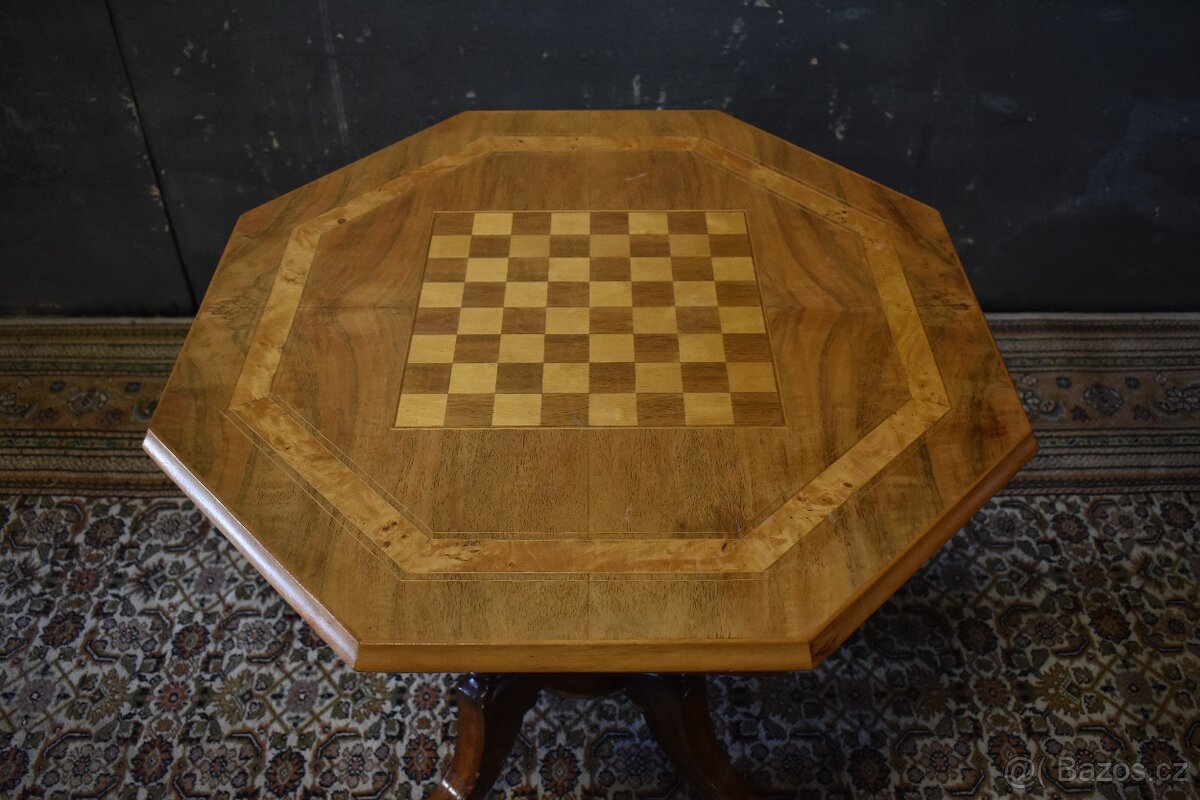 Konferenční stúl se šachovnicí - 3