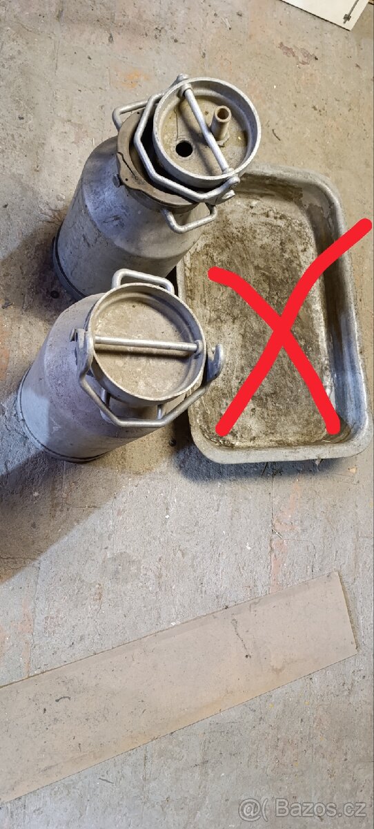 Veci z půdy.
Cena dohodou. - 3