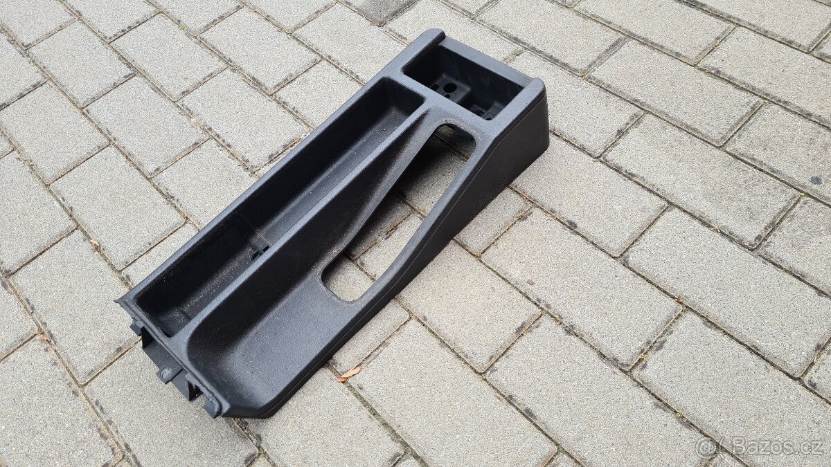 E36 zbytky dílů - 3