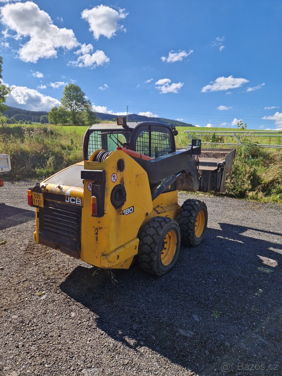 Jcb robot 180 - 3