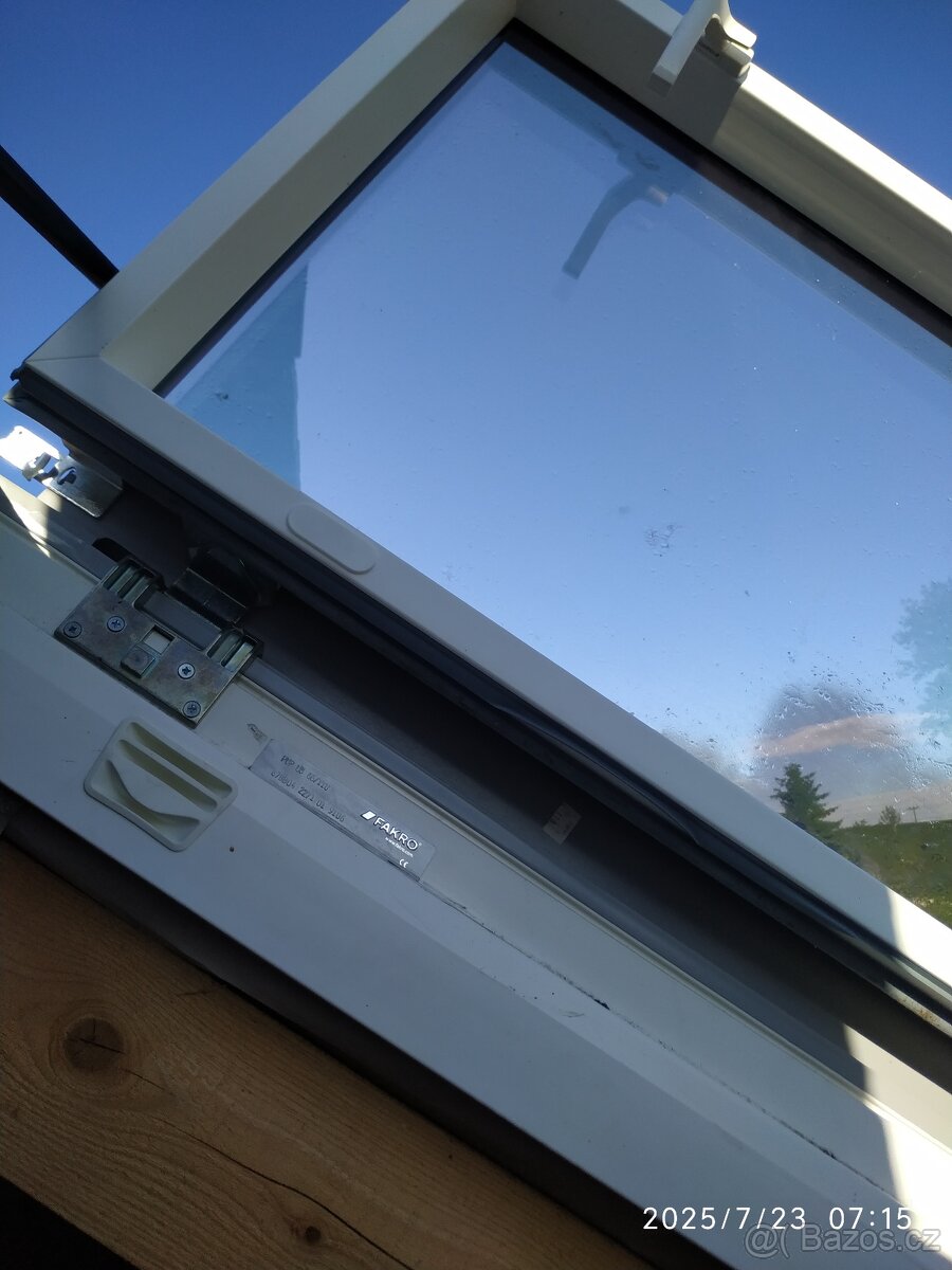 Střešní a výlezové okno - 3