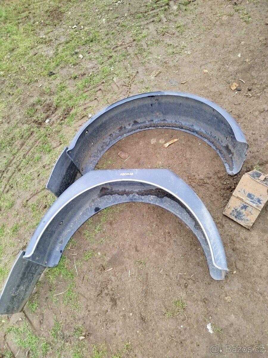 Blatníky plastové - 3