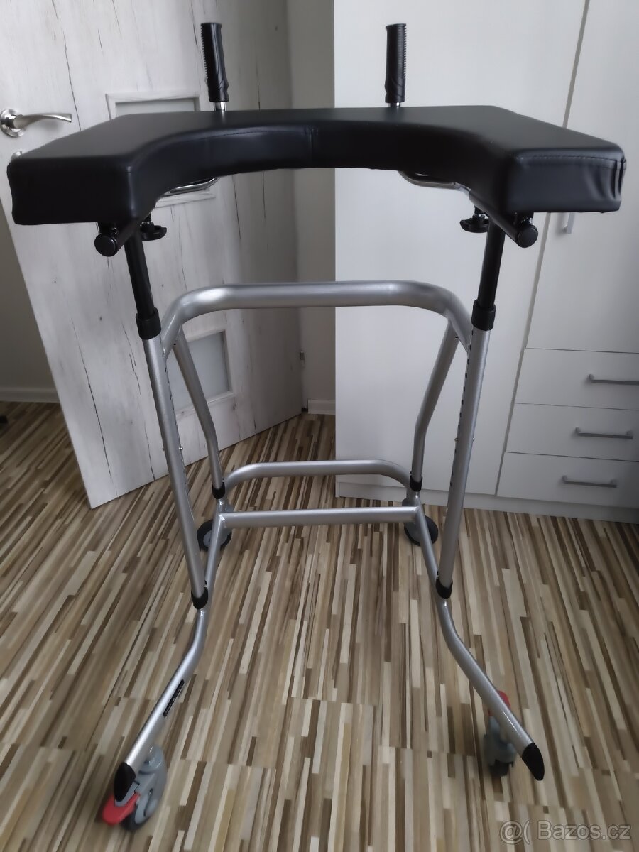 Vysoké chodítko - 3