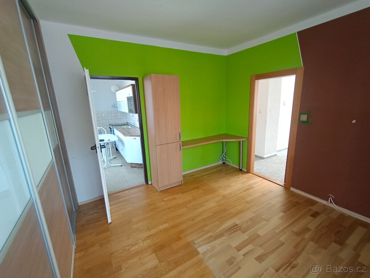 Pronájem bytu 2+1 Uničov - 3