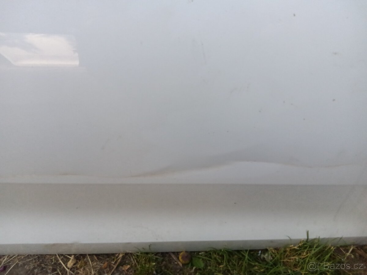 Rapid spaceback -dveře pravé přední poškozené, zrcátko A1 - 3