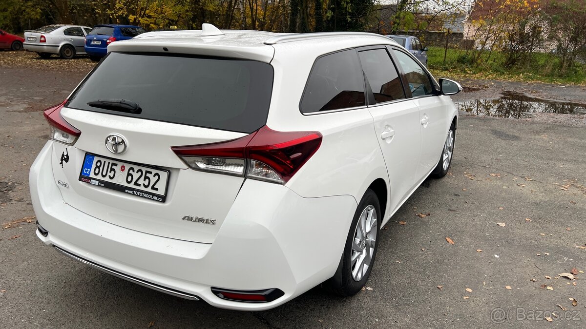 Toyota Auris - 3