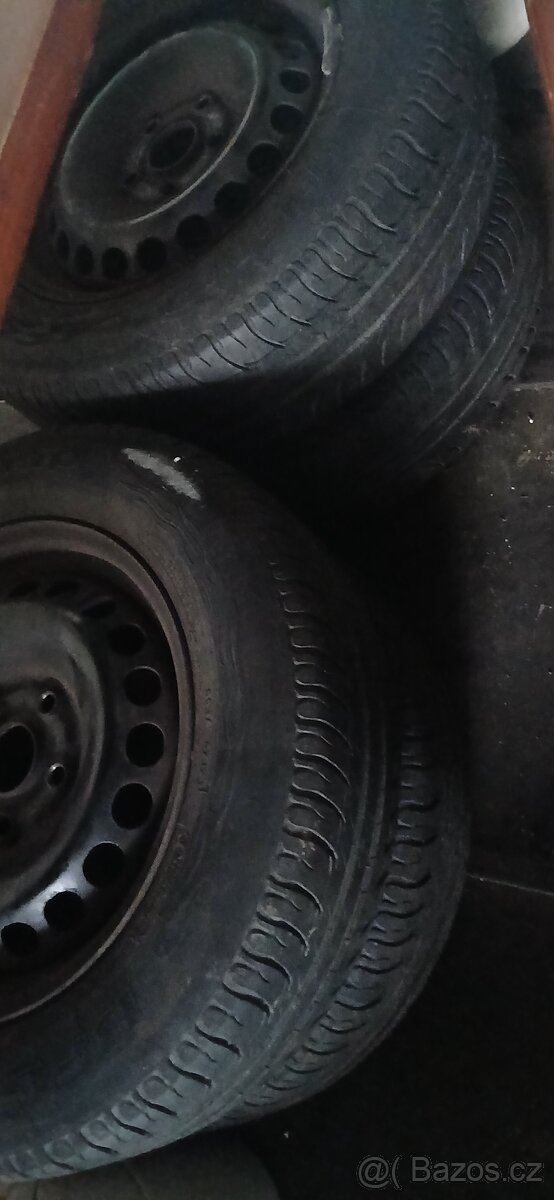 Prodam sadu pneu 195/65 R15 - 3