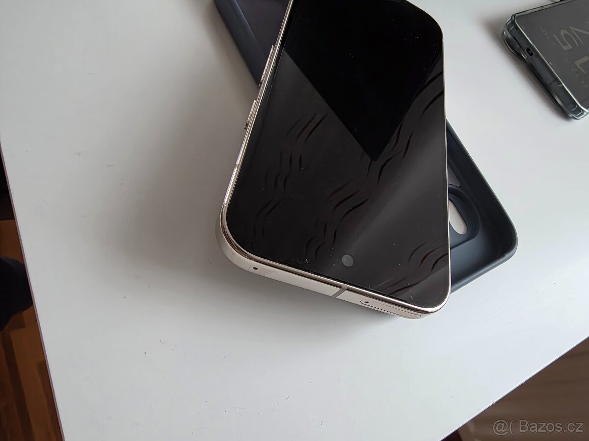 Google Pixel 10 Pro 128 GB - 3