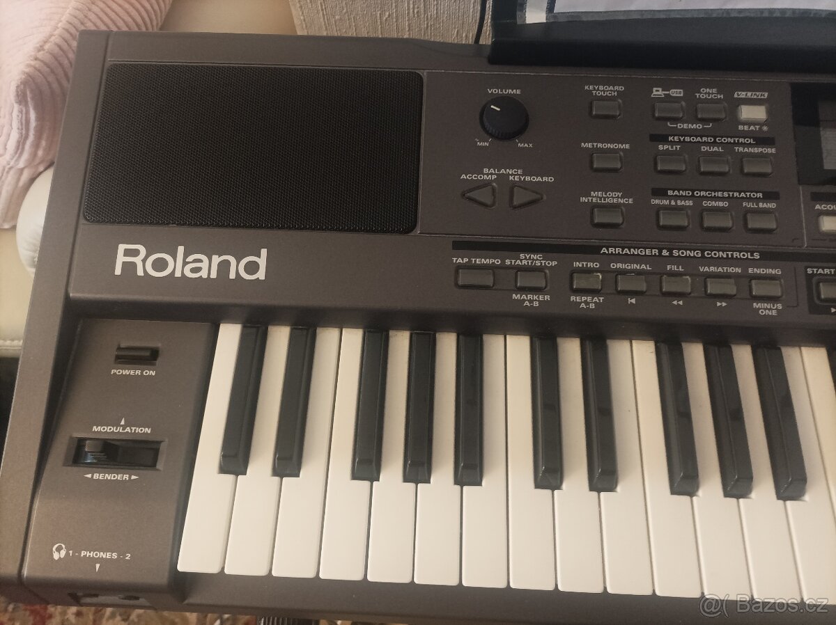 Profi keyboard ROLAND - 3