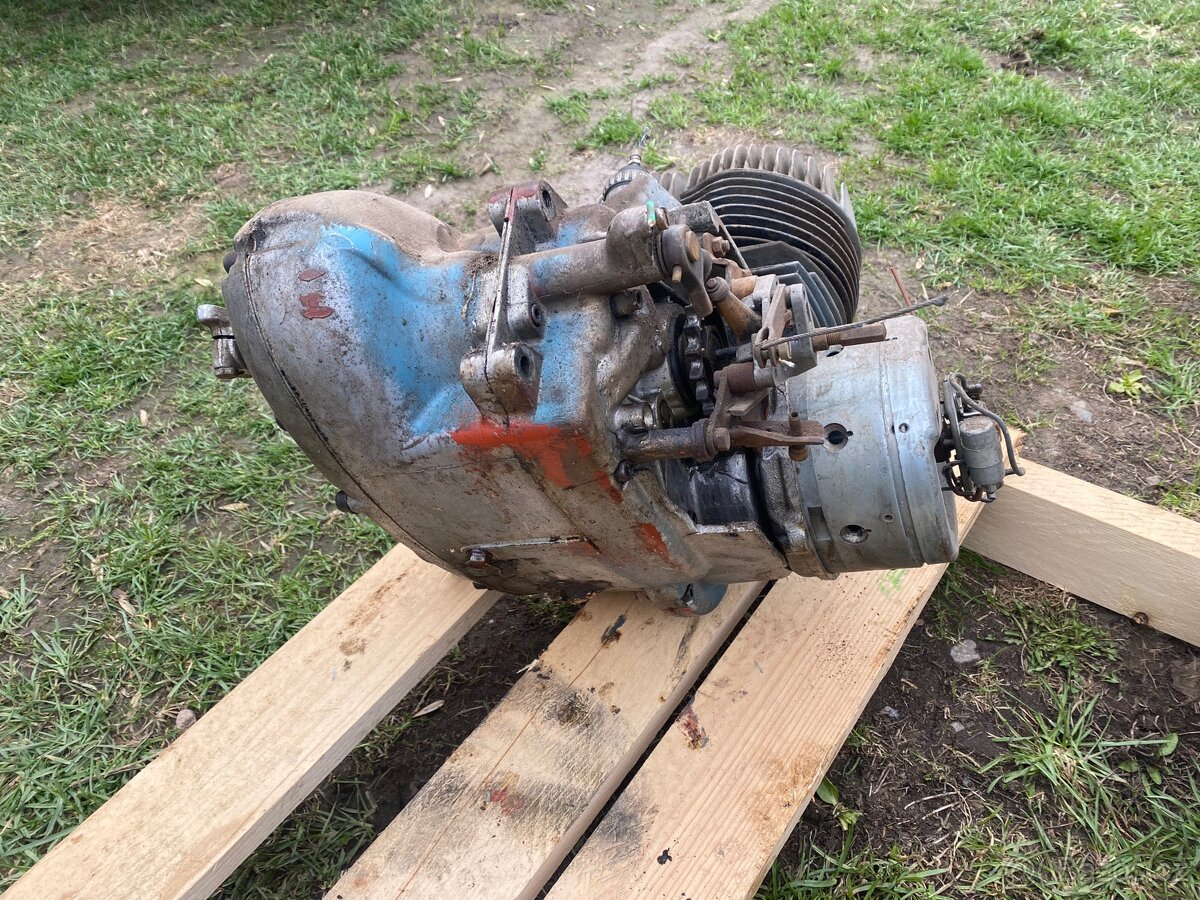 Motor velorex 350 - 3