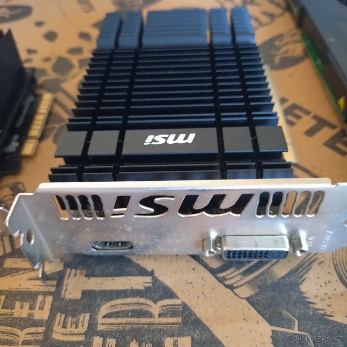 Pasivní GPU; GT1030, GT710 + Quadro K4200 - 3