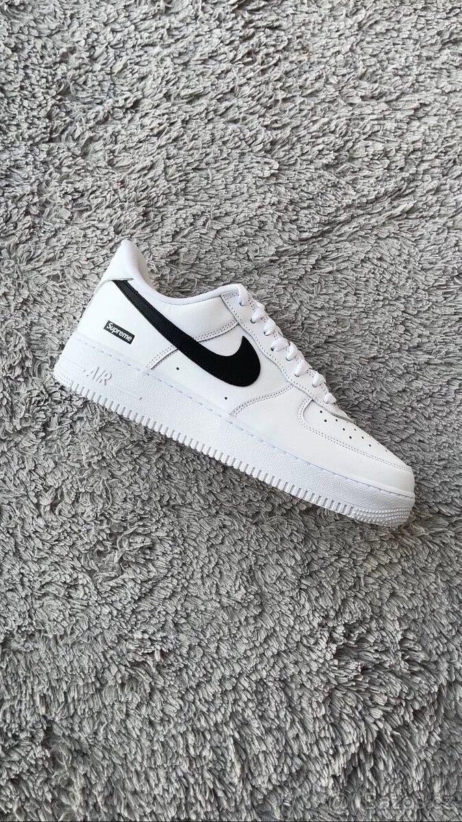 Nike Air Force 1 Low Supreme White Black - 3