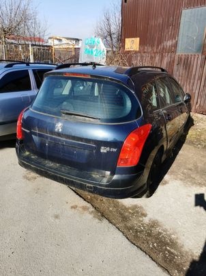 prodam dily na peugeot 307 2.0 79kw Peugeot 308 1.4 benzin 7 - 3