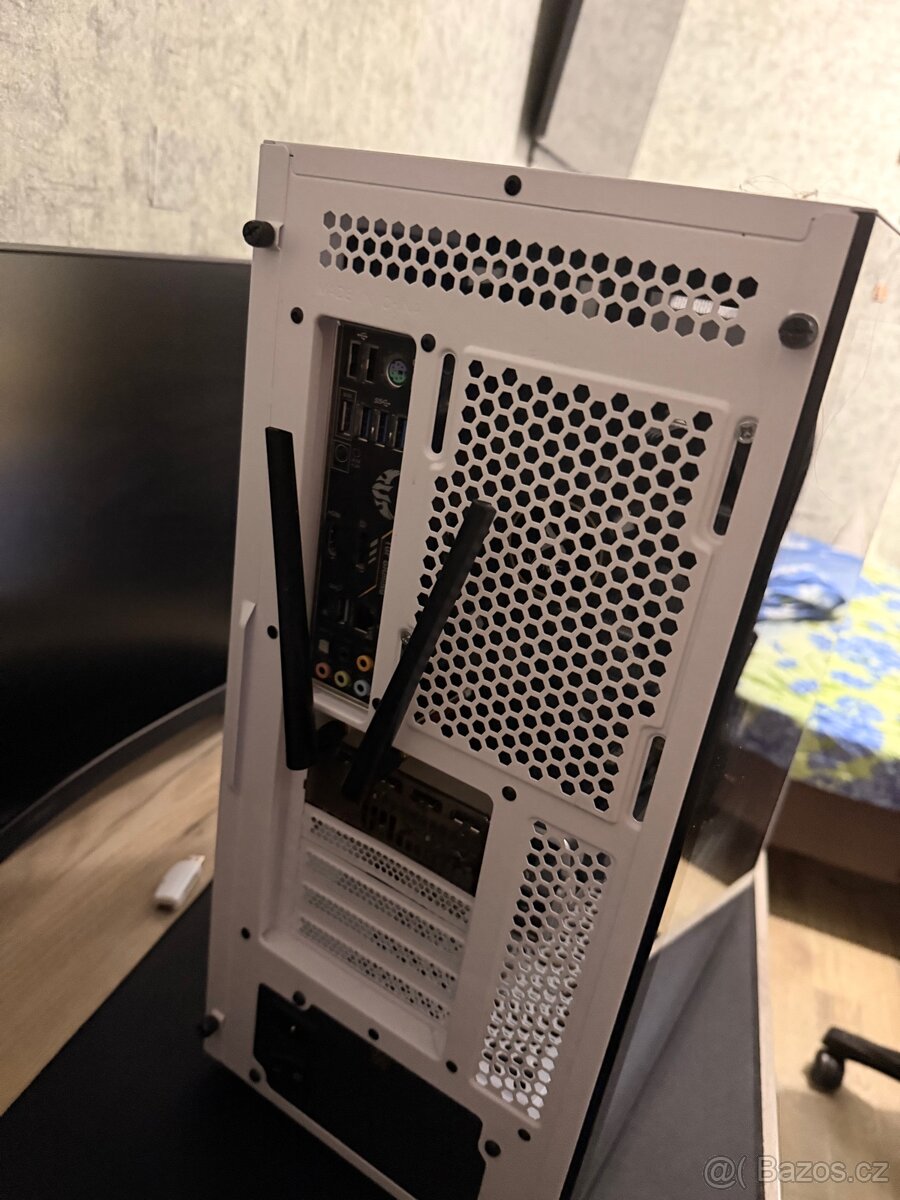 EXTRÉMNÍ HERNÍ PC RX 6900 XT, R5 5600, 64 GB RAM - 3
