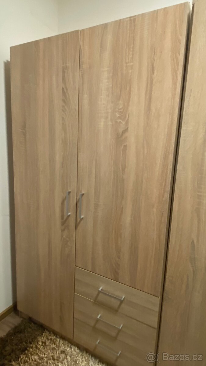 Skříně šatní - 3