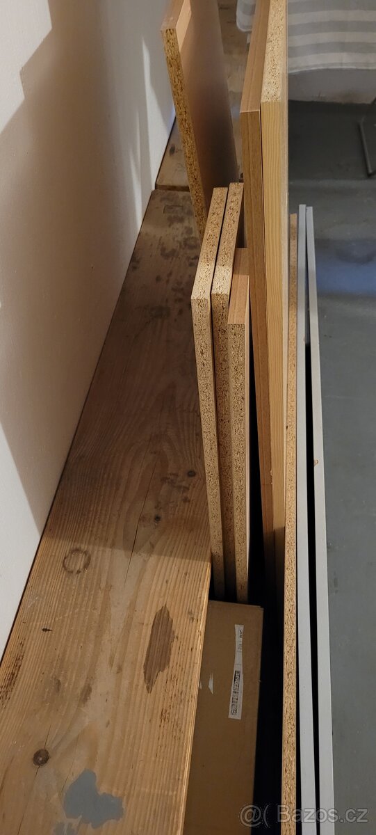 Police, skříňka, doplňky - 3