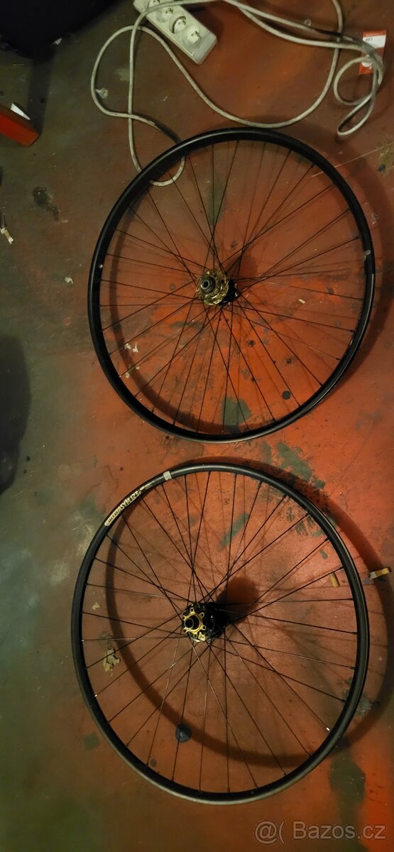 Přední a zadní kolo 27.5 na disc mtb - 3