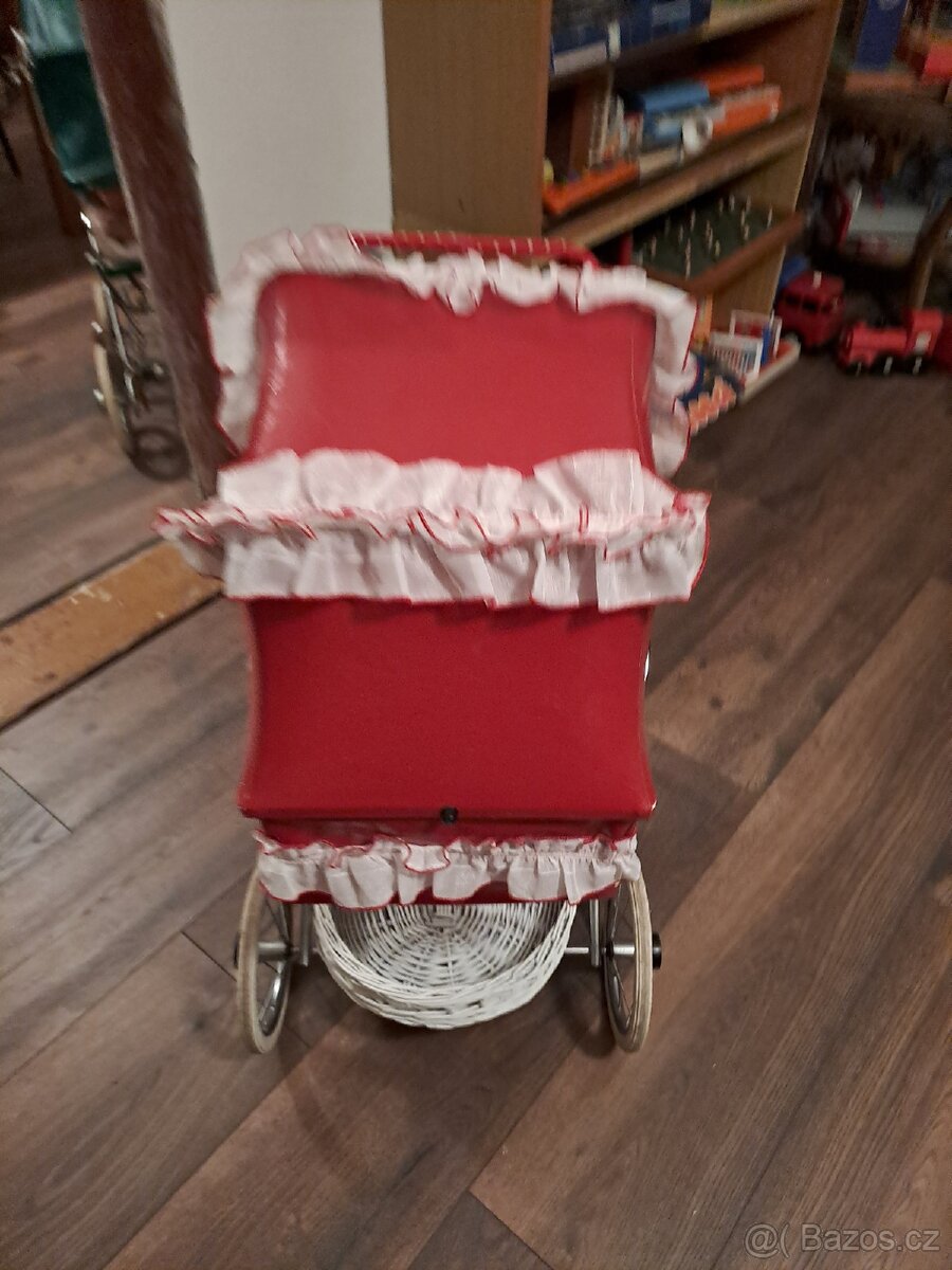Kočárek pro panenky - 3