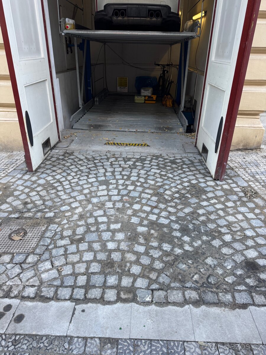 Pronájem garáže - 3