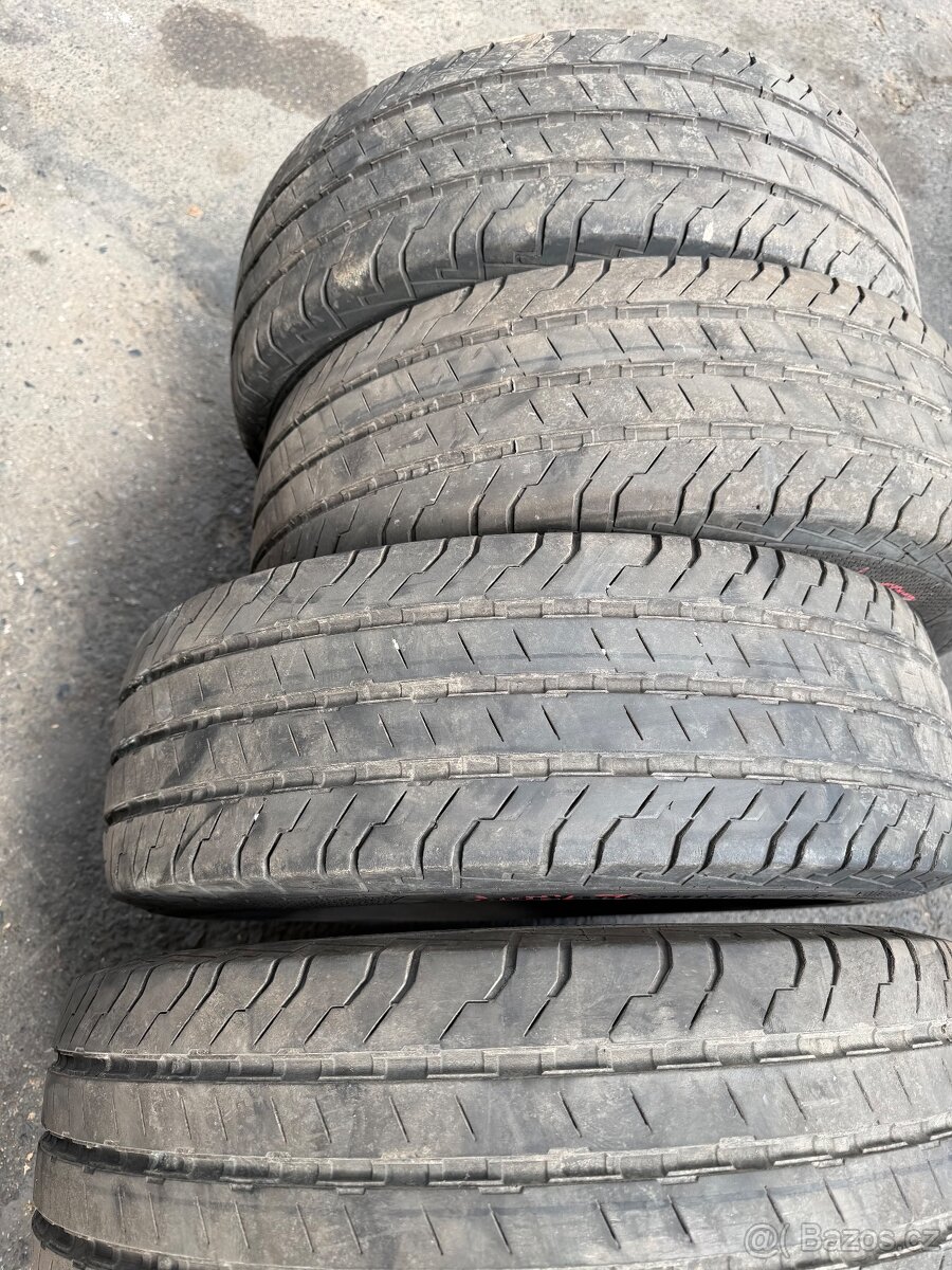 215/70 r15c sada 4ks - 3