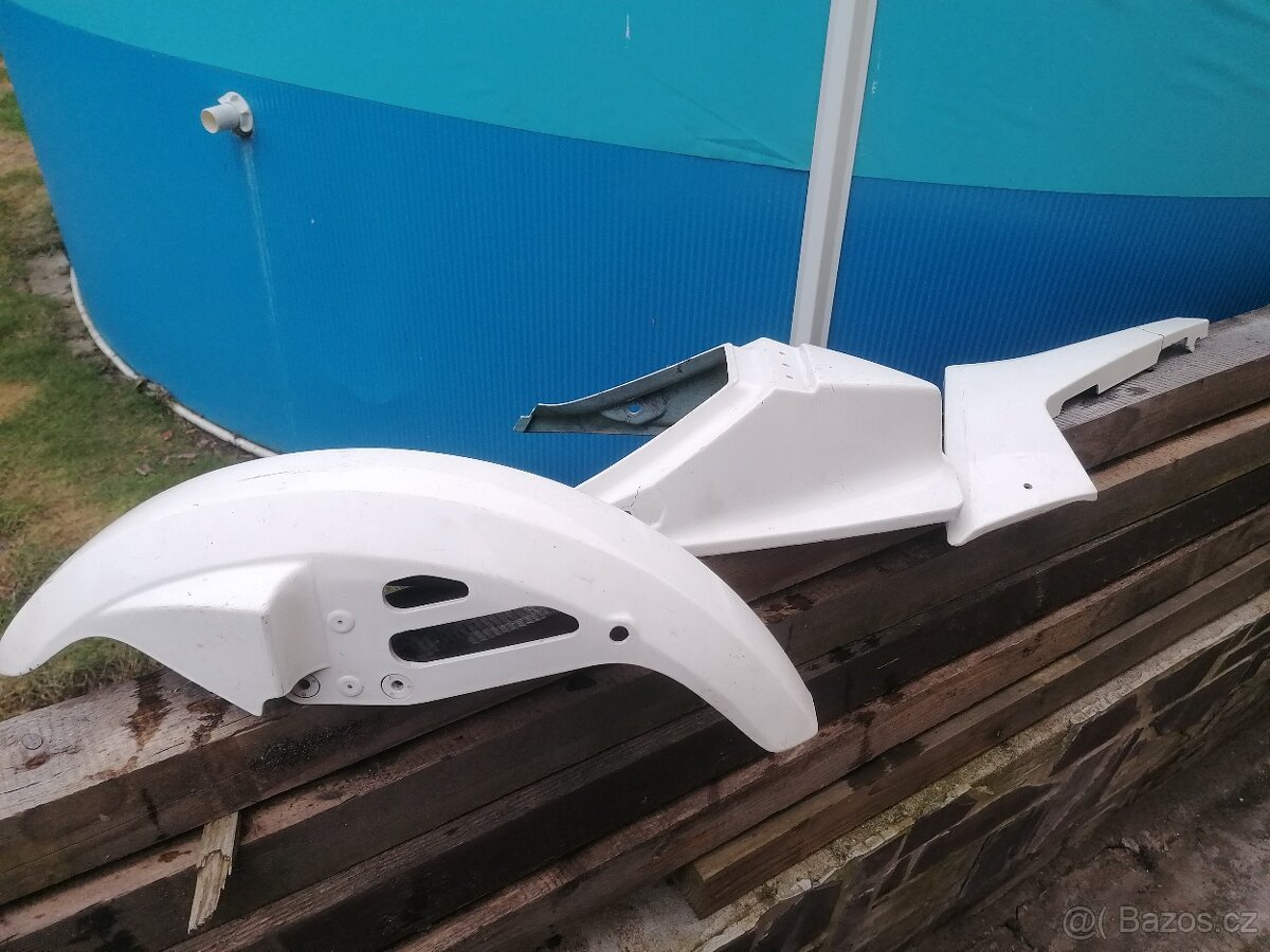 Plasty Yamaha xs 400 - 3