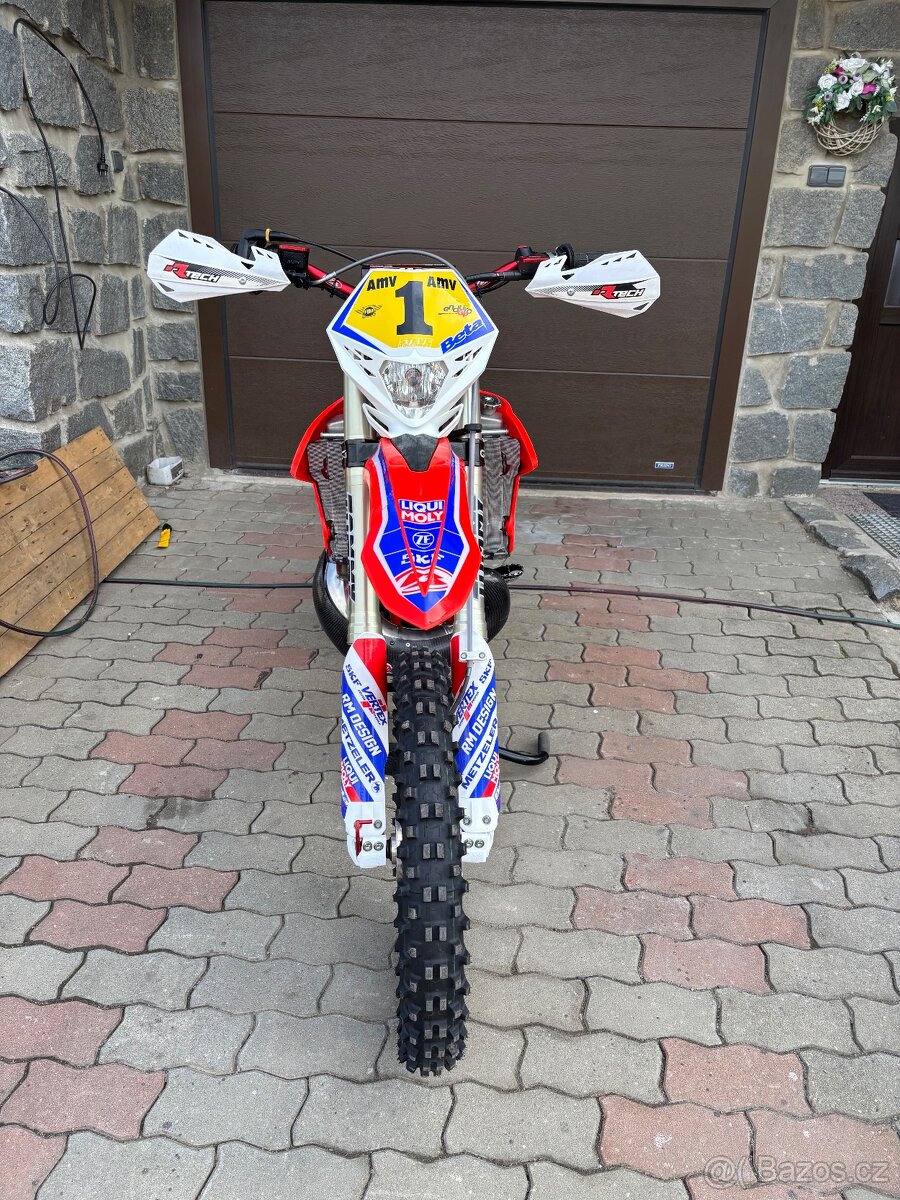 Beta 300 rr Holcombe replica - 3