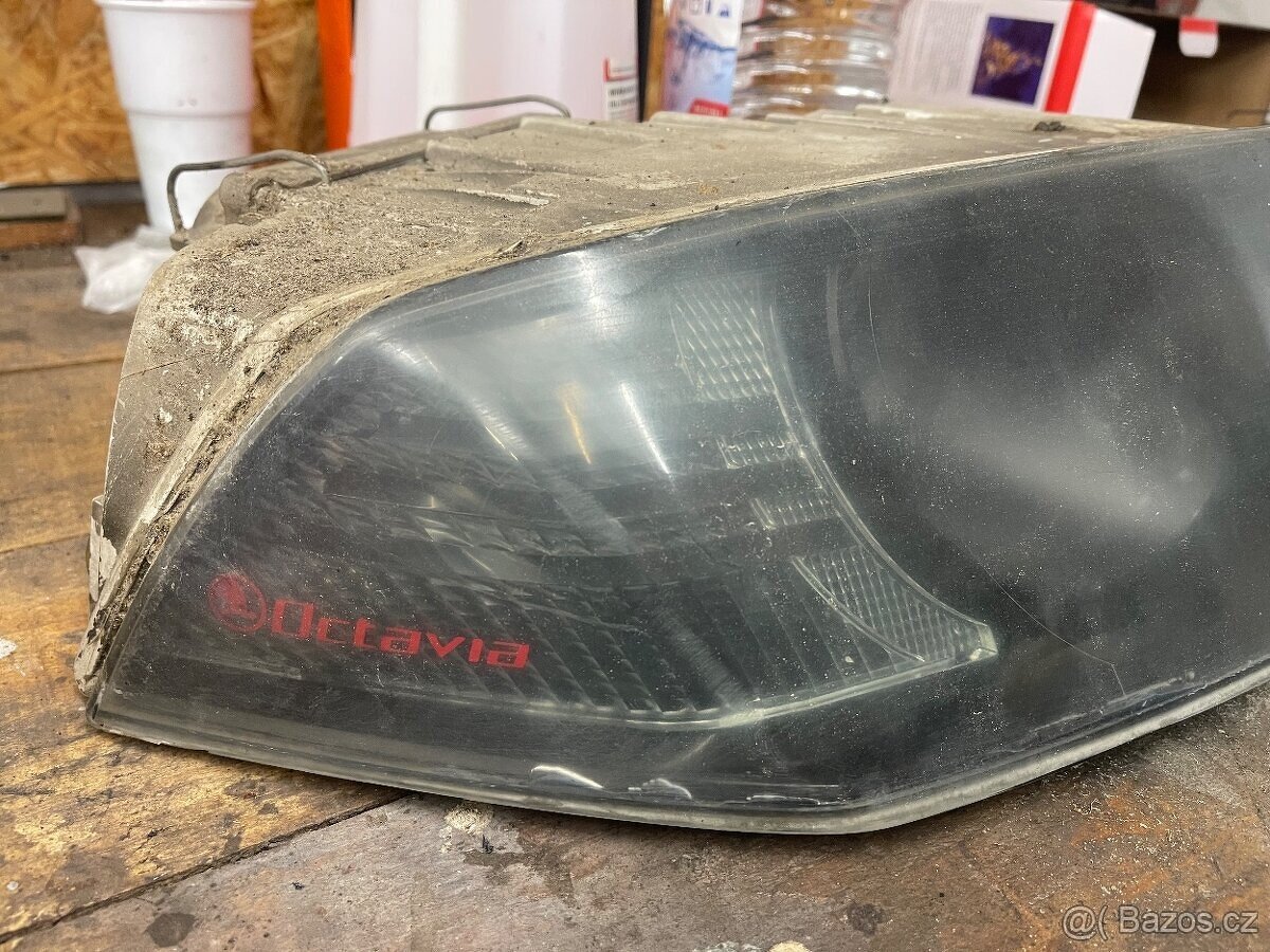 Světla Octavia 2 - 3