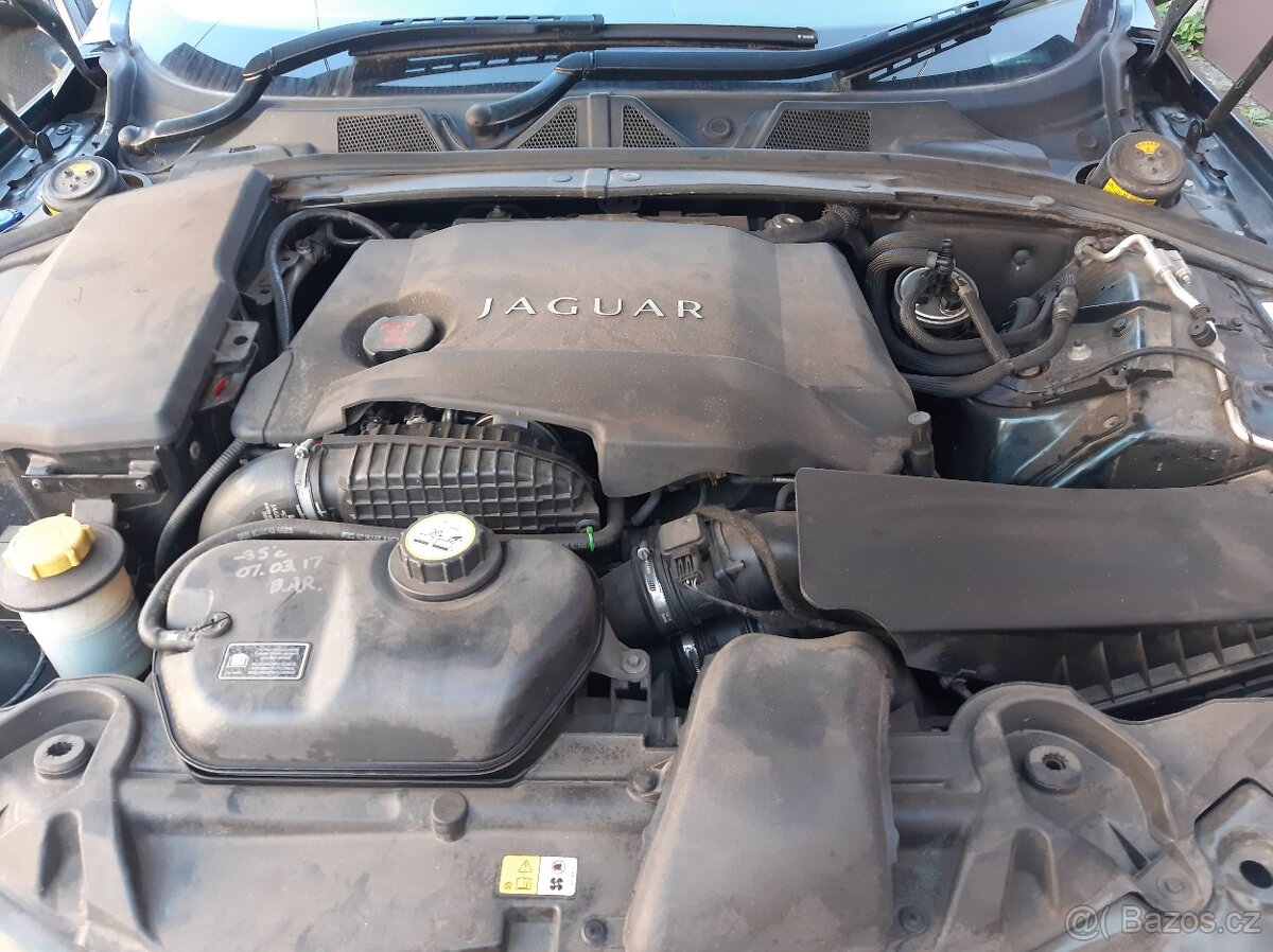 Jaguar XF-3,0D - 3