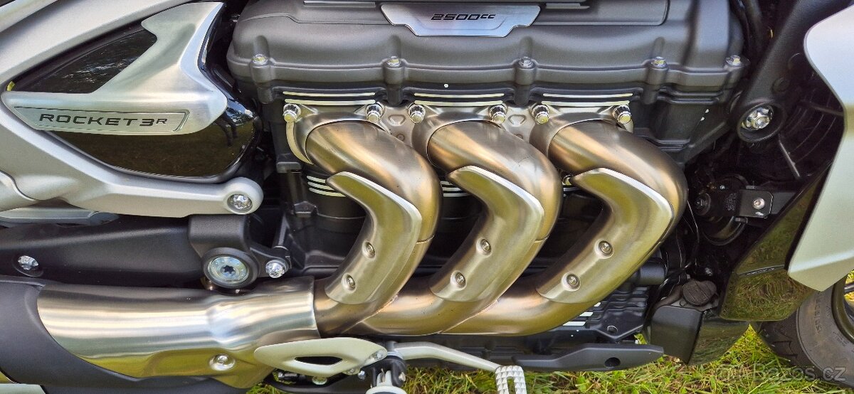 Triumph Rocket 3 R - 3