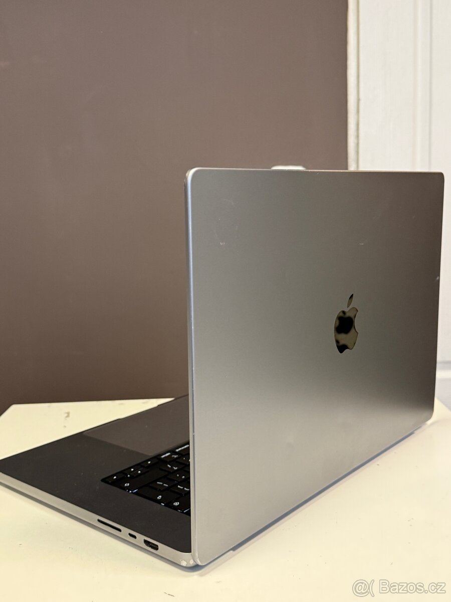 MacBook PRO 16” M1 PRO/32 GB RAM/1 TB SSD/94% - 3