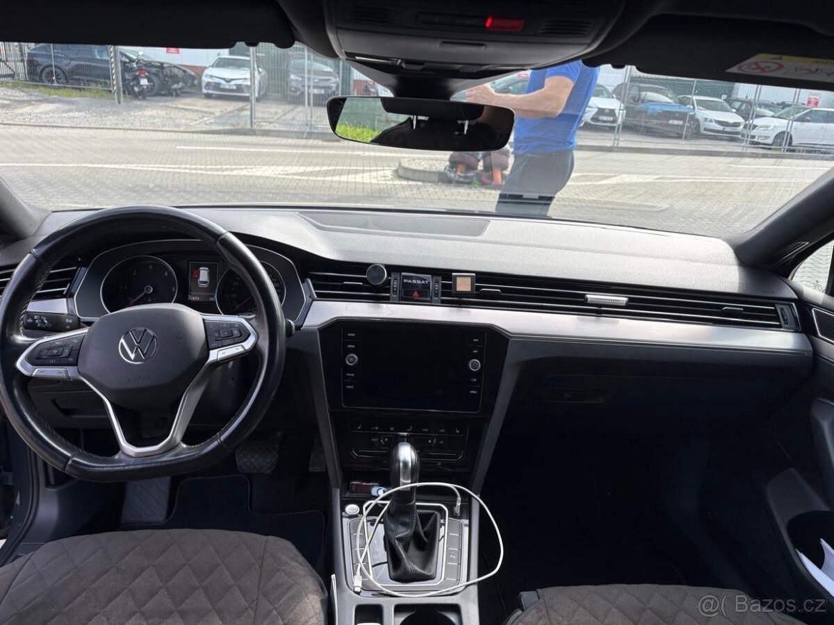 Volkswagen Passat 2.0 TDI 110kW - 3