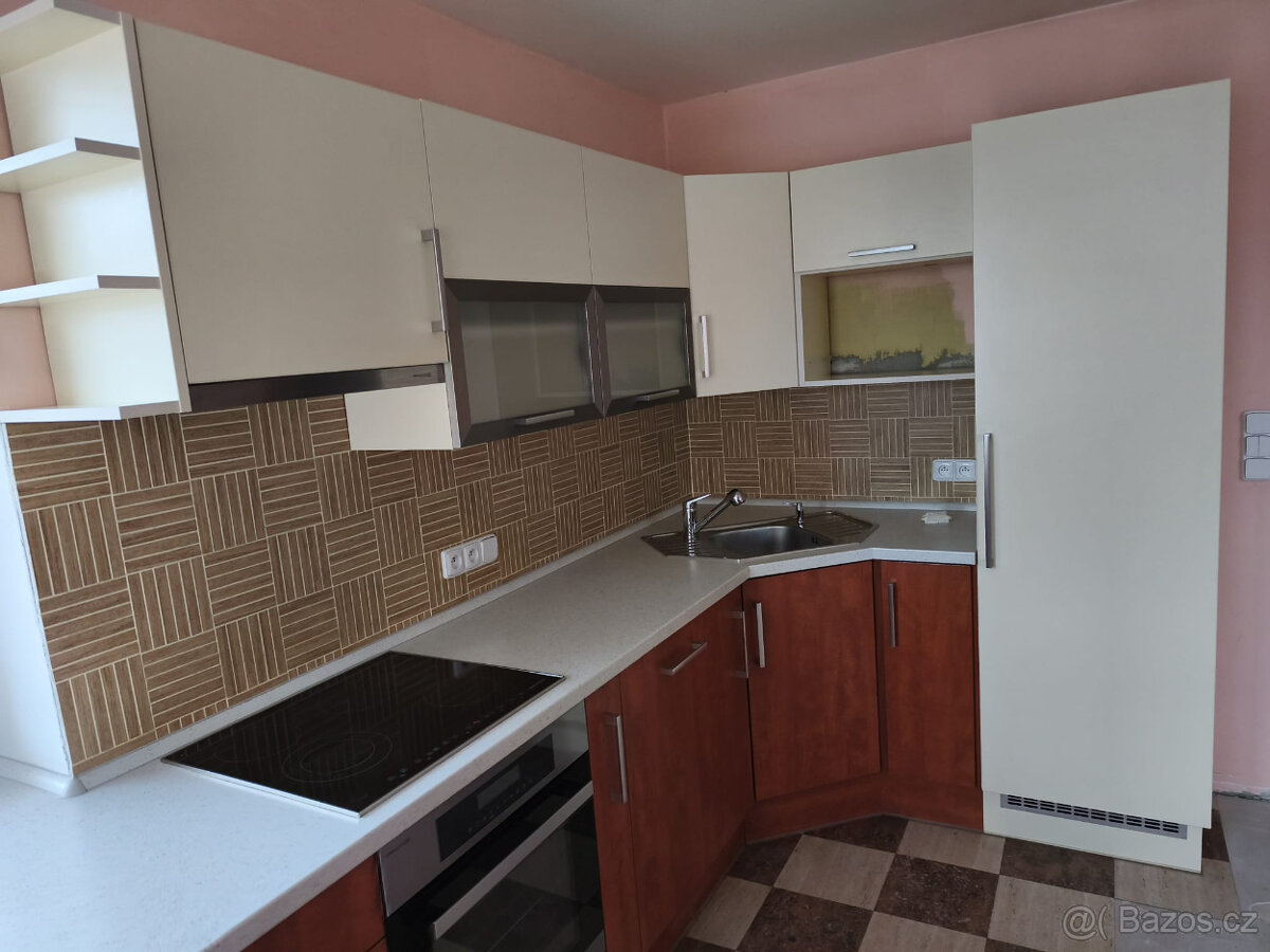 Kuchyňská linka se spotřebiči - 3