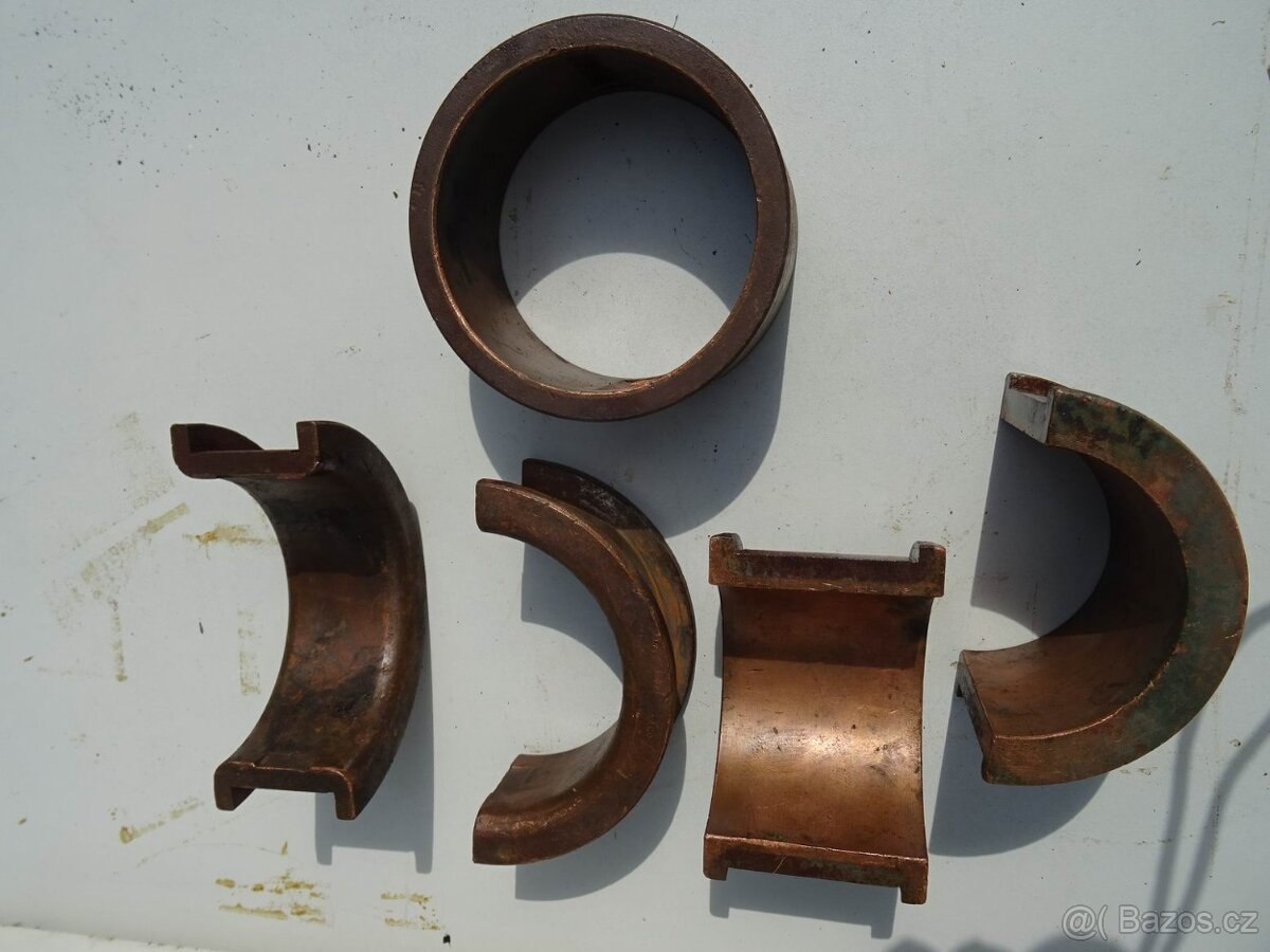 Díly na traktor Zetor . - 3