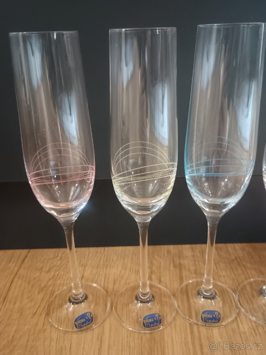 Sklo CRYSTALEX Úplně nové - 3