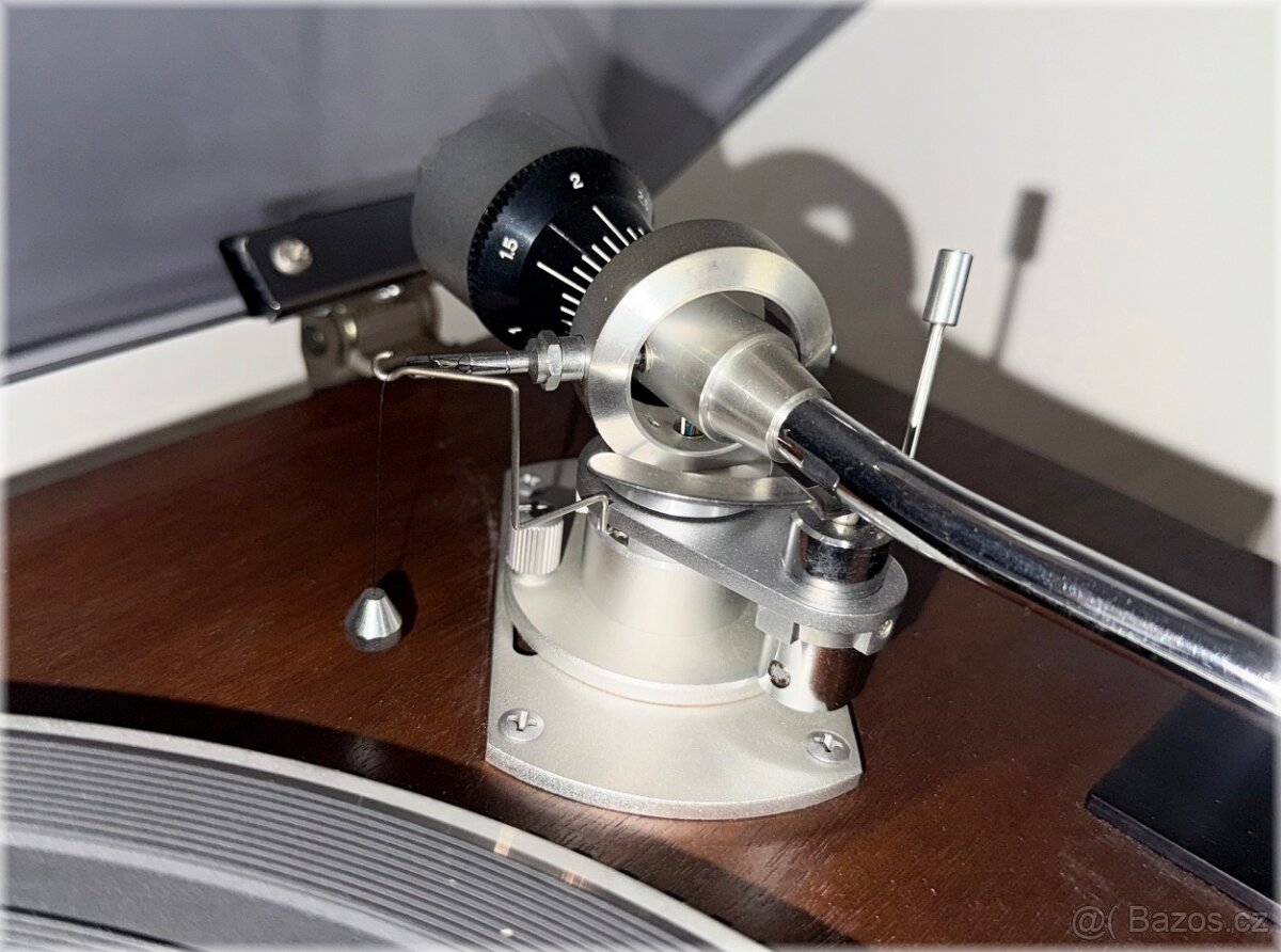 Vintage gramofon ROTEL RP - 3000 - 3