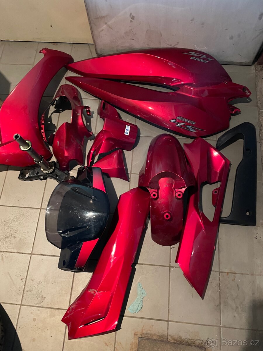 Kapota Honda SH 300 - 3