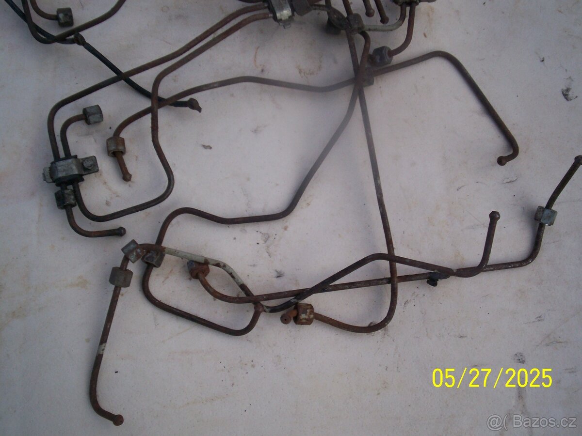 vstřikovací potrubí AVIA - 3